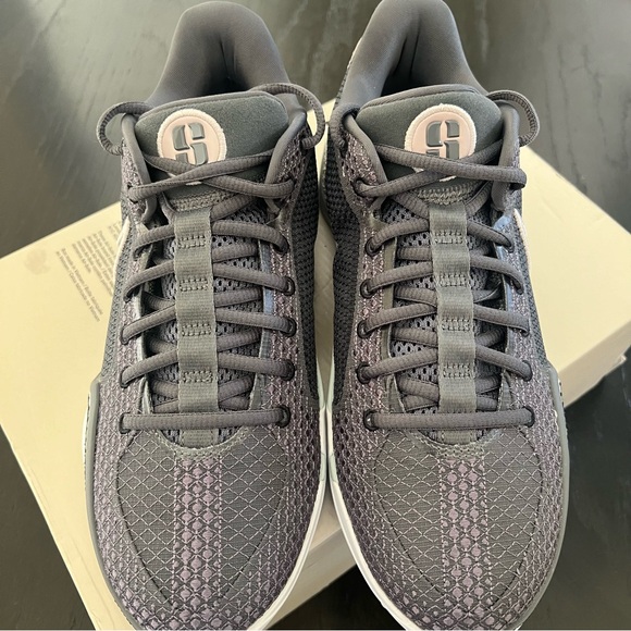 ✔️New✔️ NIKE Sabrina 1 Beyond the Game - Picture 6 of 10